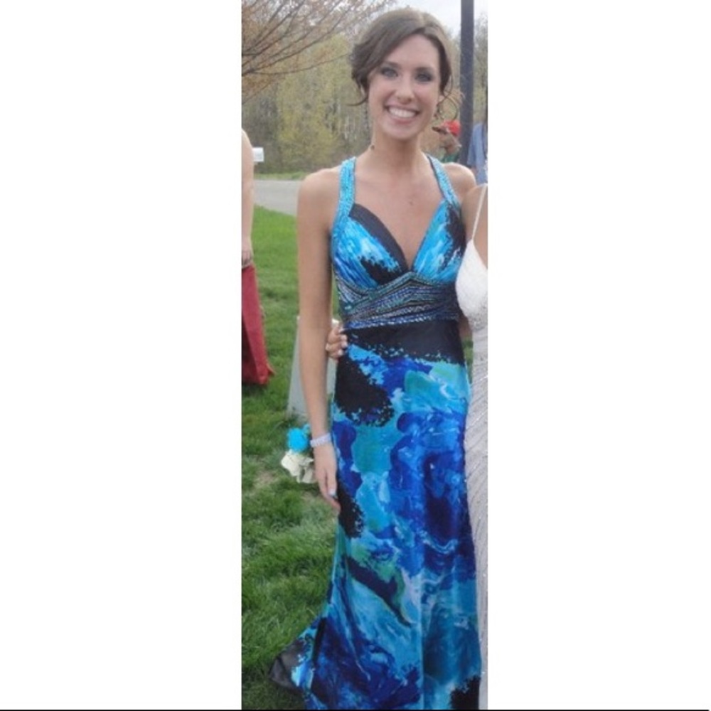 Cache Open Back Prom Dress - Picture 2 of 6